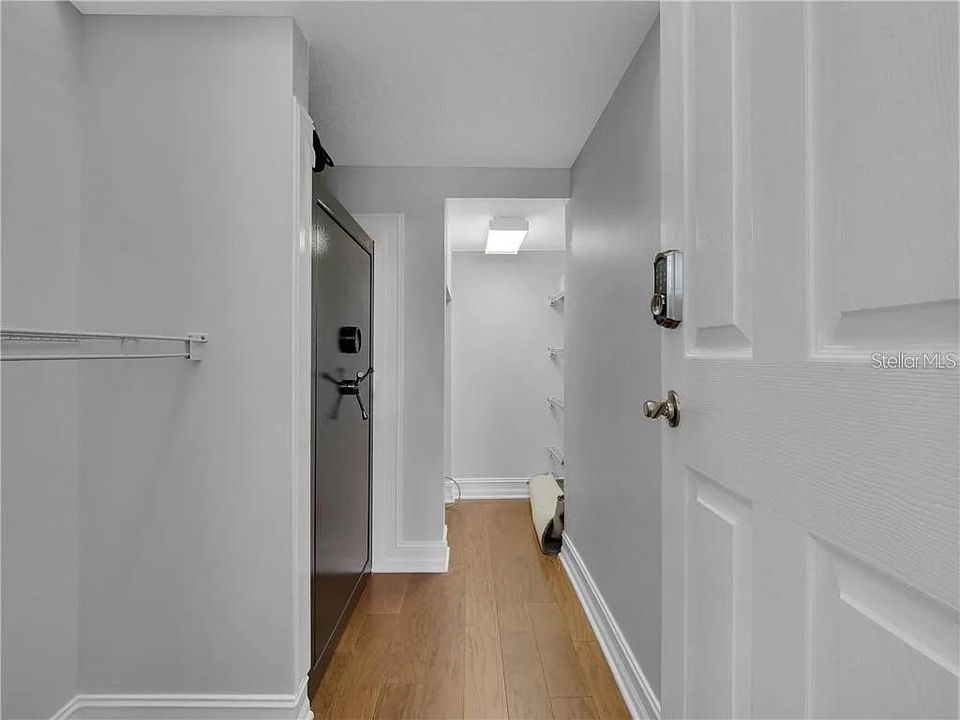 For Sale: $1,398,494 (6 beds, 5 baths, 4814 Square Feet)