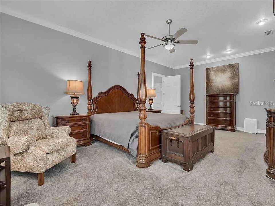 For Sale: $1,398,494 (6 beds, 5 baths, 4814 Square Feet)