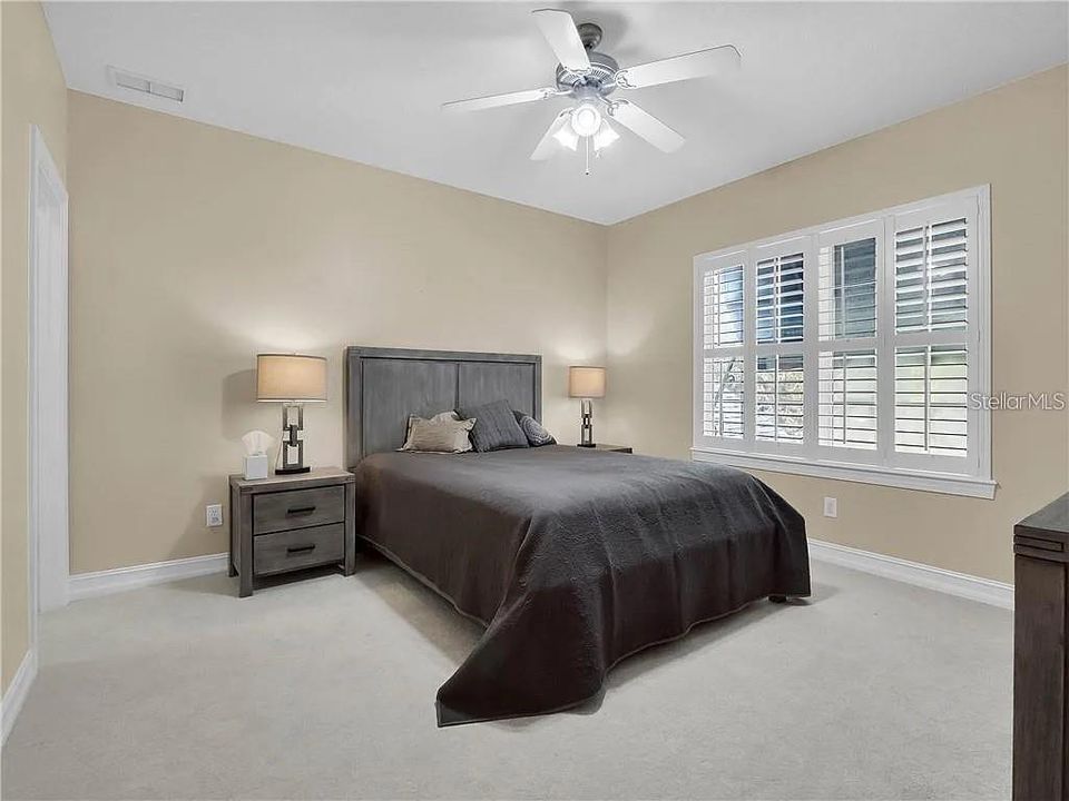 For Sale: $1,398,494 (6 beds, 5 baths, 4814 Square Feet)