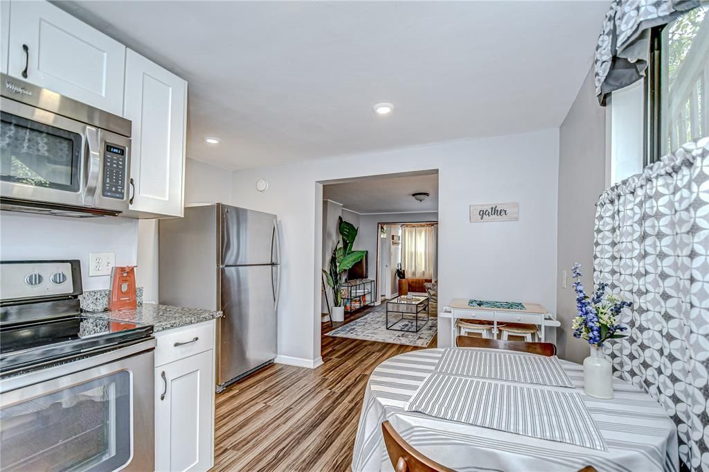 En Venta: $549,000 (3 camas, 0 baños, 1893 Pies cuadrados)