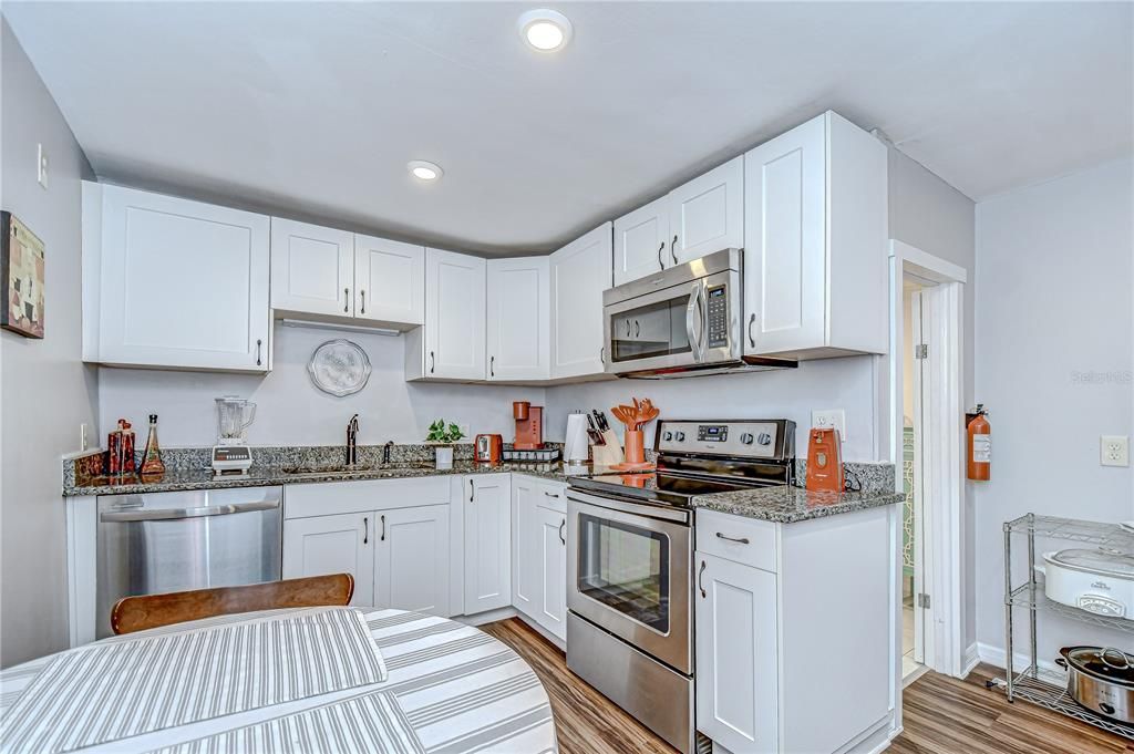 En Venta: $549,000 (3 camas, 0 baños, 1893 Pies cuadrados)