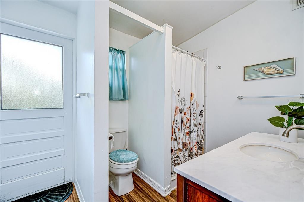 En Venta: $549,000 (3 camas, 0 baños, 1893 Pies cuadrados)