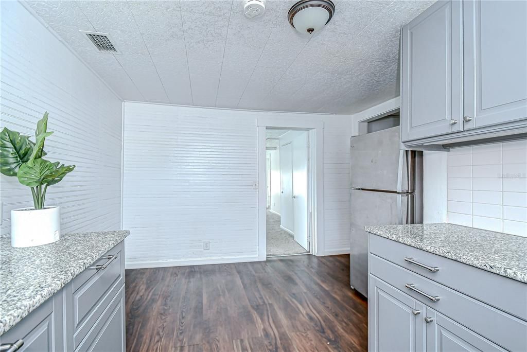 En Venta: $549,000 (3 camas, 0 baños, 1893 Pies cuadrados)