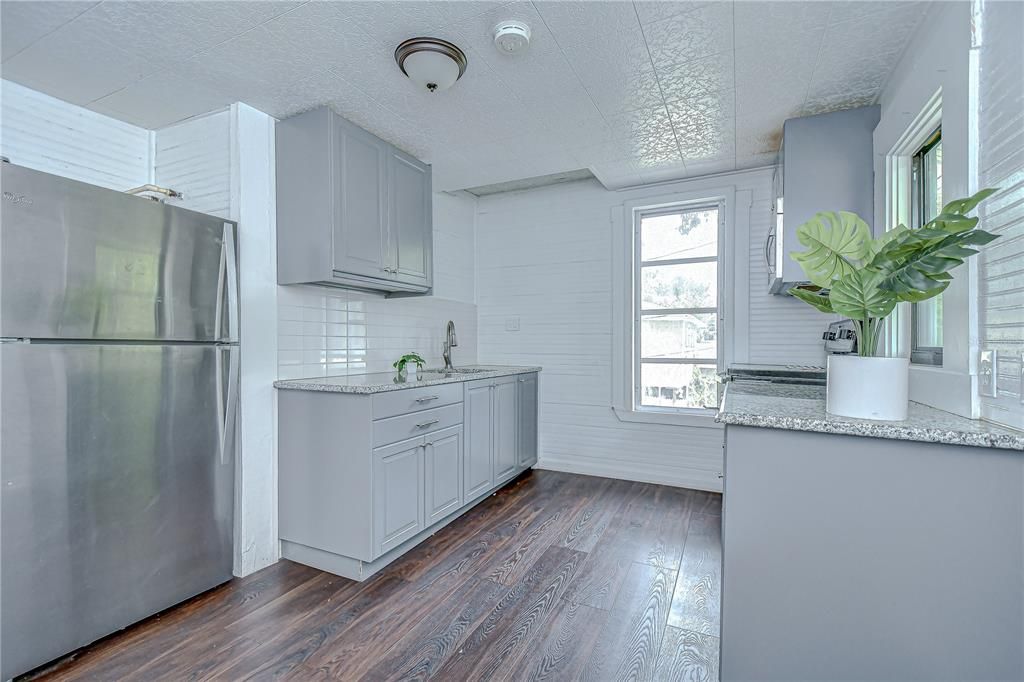 En Venta: $549,000 (3 camas, 0 baños, 1893 Pies cuadrados)