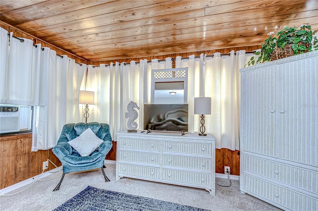 En Venta: $549,000 (3 camas, 0 baños, 1893 Pies cuadrados)