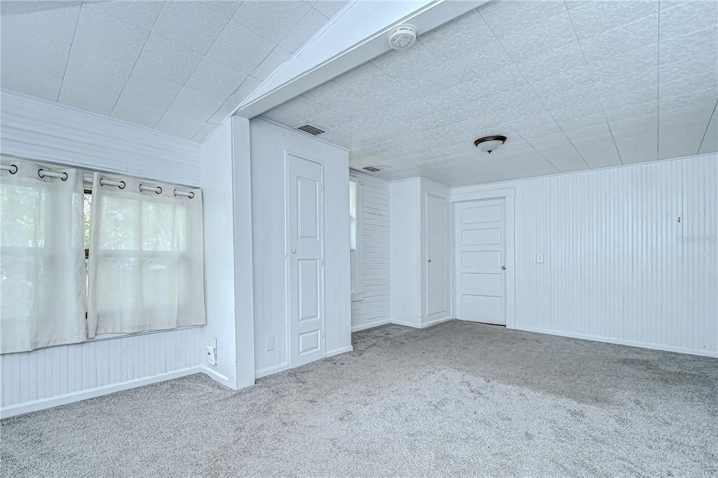 En Venta: $549,000 (3 camas, 0 baños, 1893 Pies cuadrados)