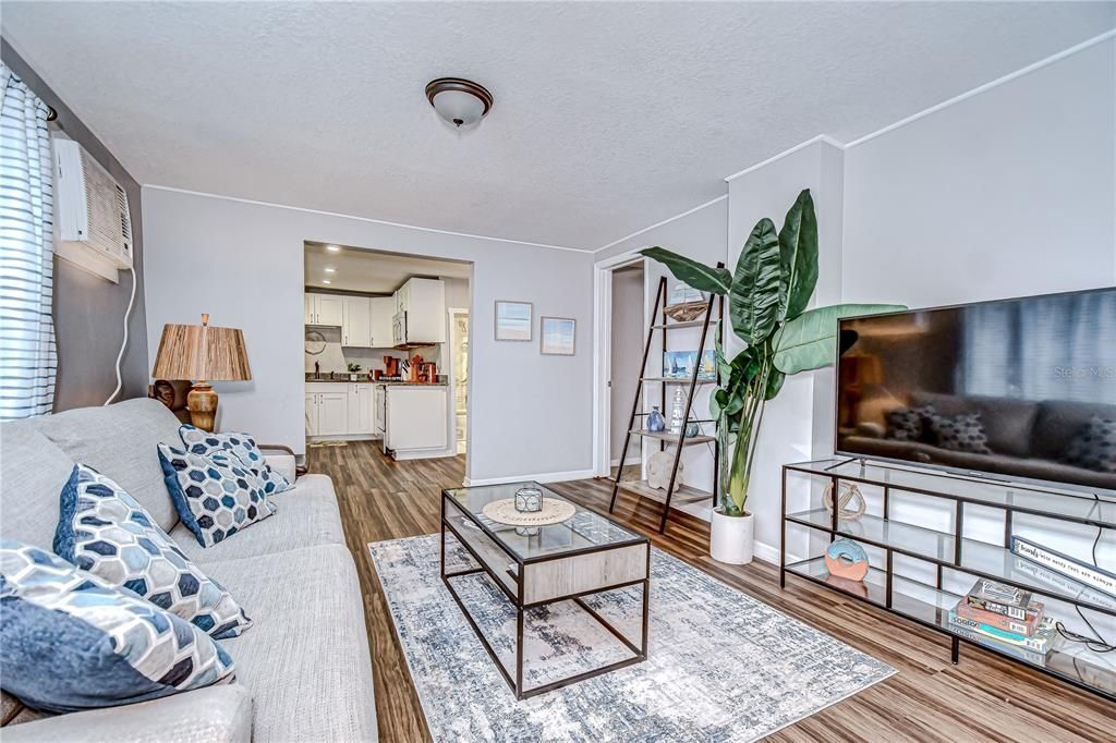 En Venta: $549,000 (3 camas, 0 baños, 1893 Pies cuadrados)