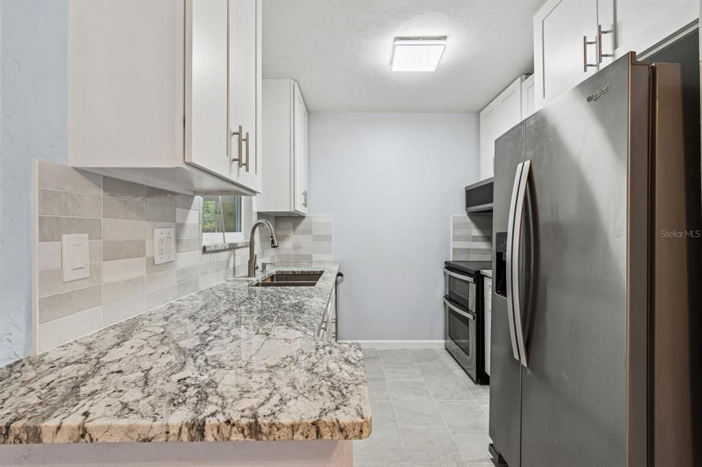 Active With Contract: $274,900 (3 beds, 2 baths, 1282 Square Feet)