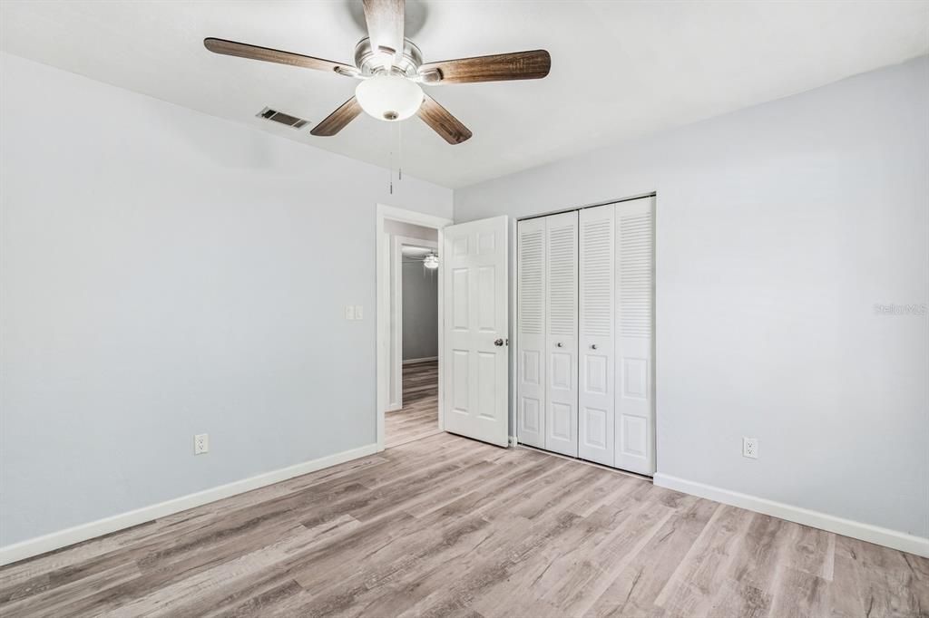 Active With Contract: $274,900 (3 beds, 2 baths, 1282 Square Feet)