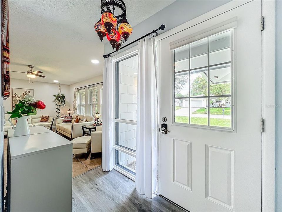 待售: $409,000 (3 贝兹, 2 浴室, 1602 平方英尺)