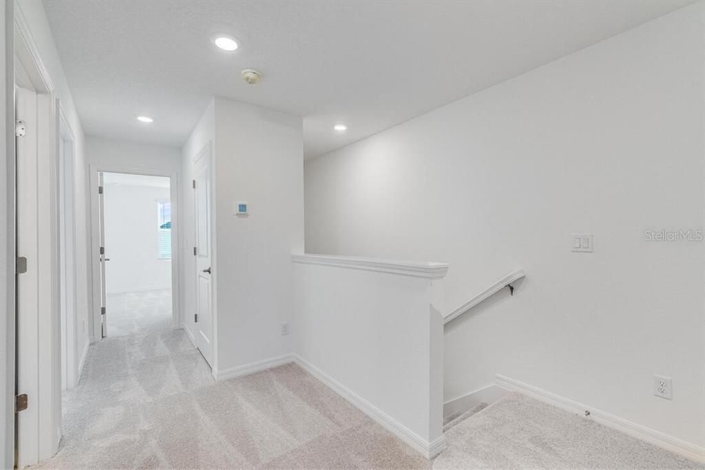 Под контрактом: $2,250 (3 спален, 2 ванн, 1373 Квадратных фут)