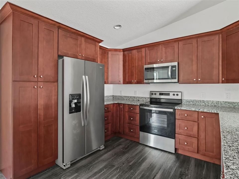 En Venta: $249,000 (3 camas, 2 baños, 1310 Pies cuadrados)