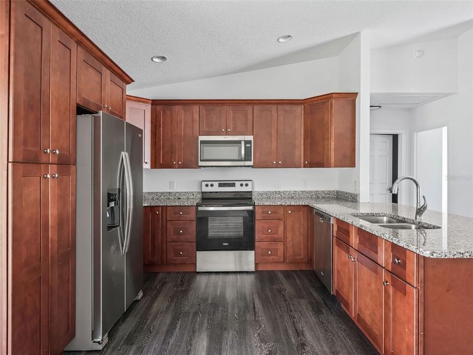 En Venta: $249,000 (3 camas, 2 baños, 1310 Pies cuadrados)