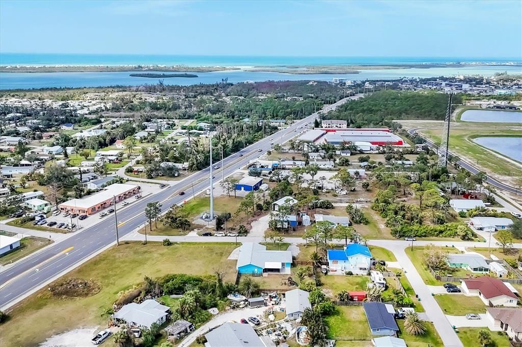 En Venta: $379,900 (3 camas, 2 baños, 2456 Pies cuadrados)