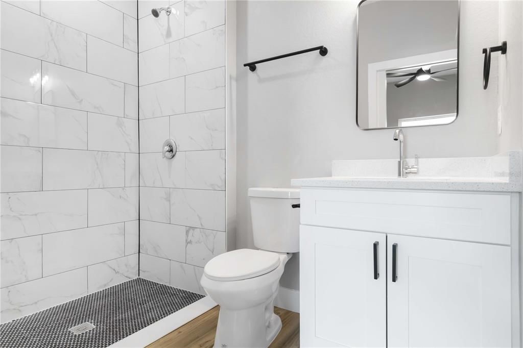 En Venta: $479,999 (6 camas, 0 baños, 2400 Pies cuadrados)