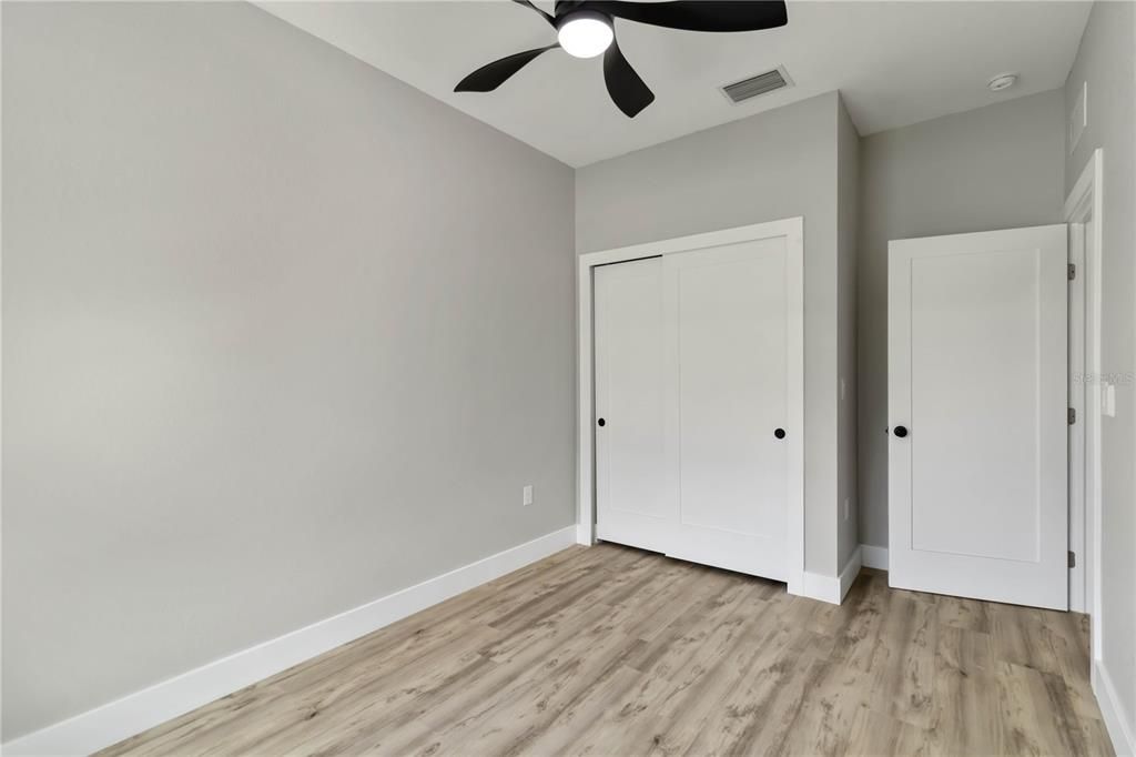 En Venta: $479,999 (6 camas, 0 baños, 2400 Pies cuadrados)