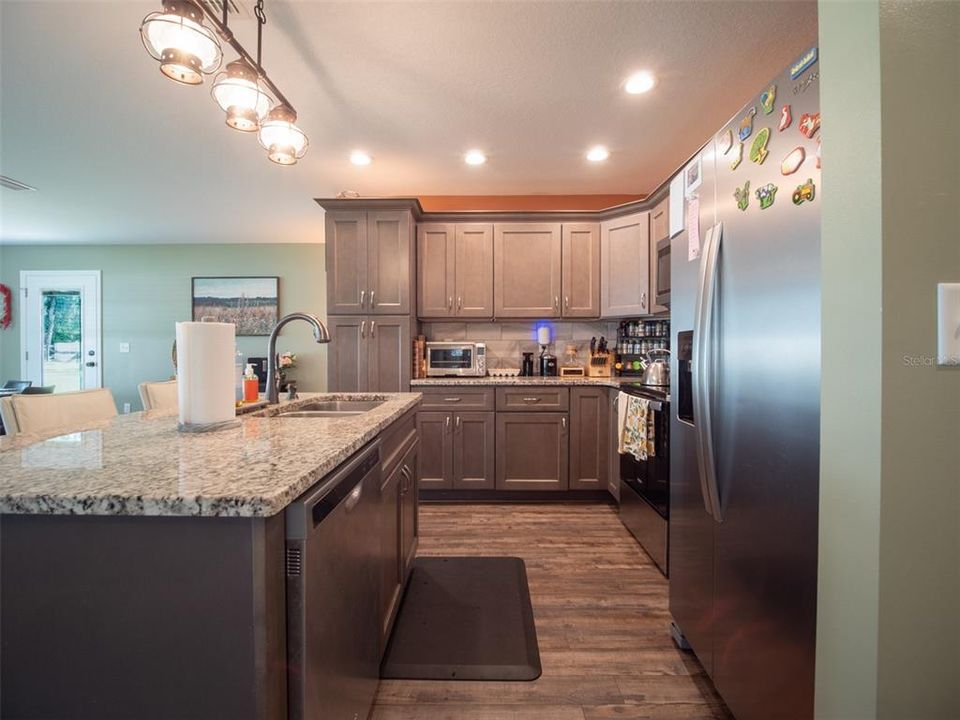 На продажу: $385,000 (3 спален, 2 ванн, 1494 Квадратных фут)