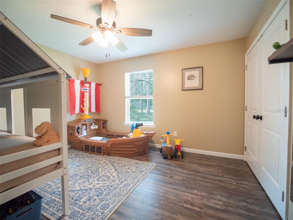 На продажу: $385,000 (3 спален, 2 ванн, 1494 Квадратных фут)