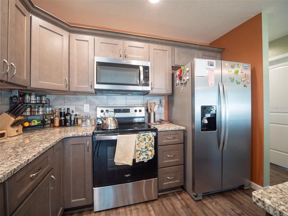 На продажу: $385,000 (3 спален, 2 ванн, 1494 Квадратных фут)