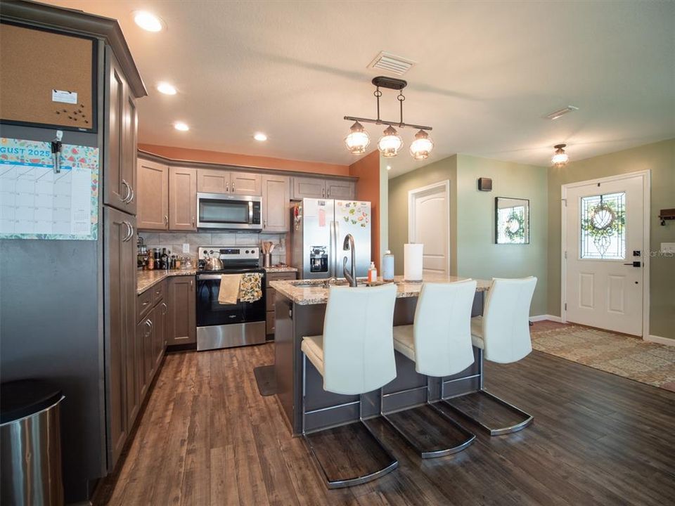 На продажу: $385,000 (3 спален, 2 ванн, 1494 Квадратных фут)