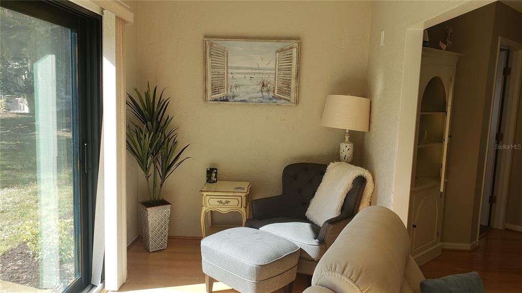 For Rent: $3,500 (2 beds, 2 baths, 1012 Square Feet)