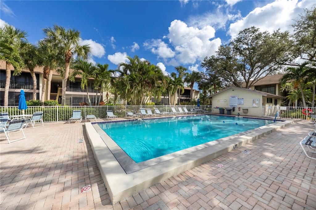 For Rent: $3,500 (2 beds, 2 baths, 1012 Square Feet)