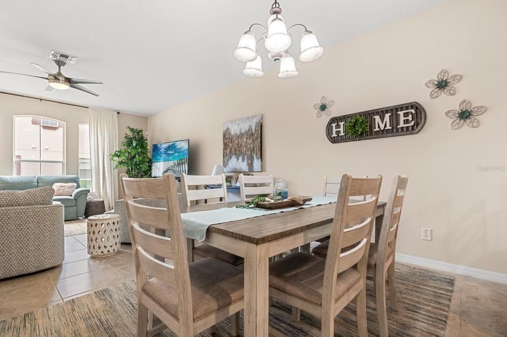 Active With Contract: $325,000 (3 beds, 2 baths, 1956 Square Feet)