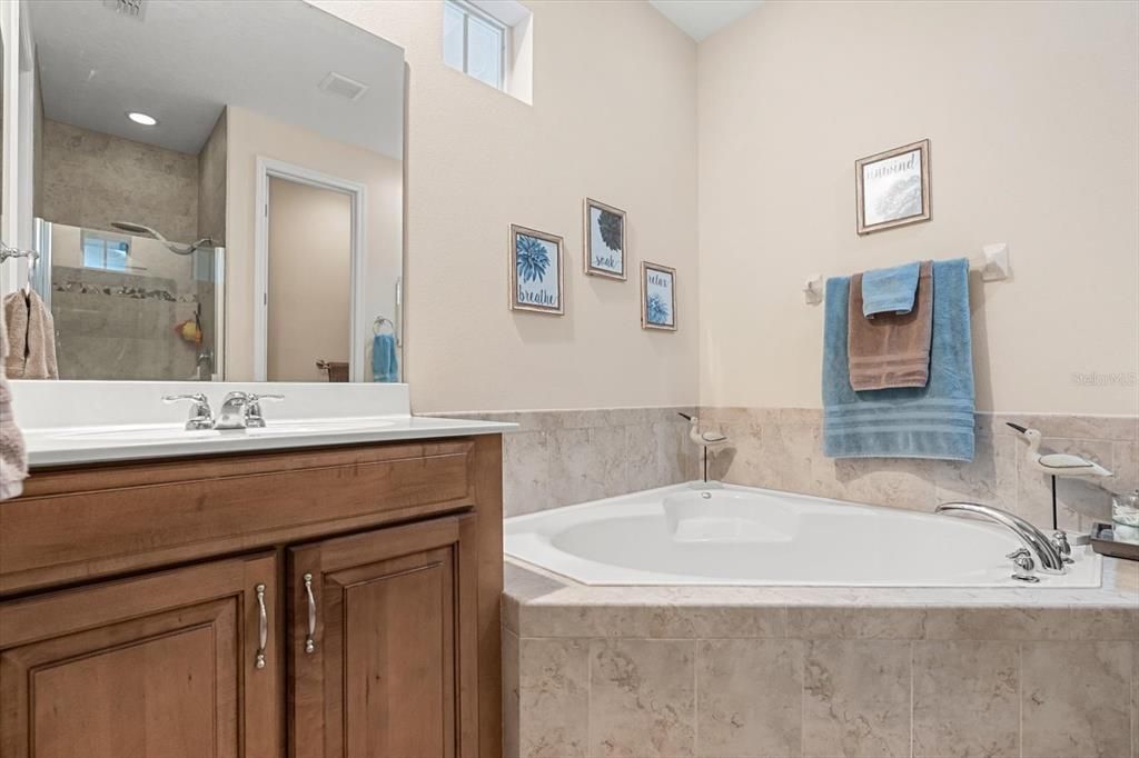 Active With Contract: $325,000 (3 beds, 2 baths, 1956 Square Feet)