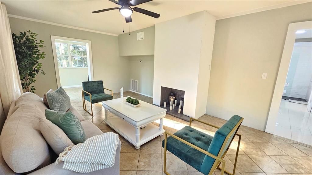 For Sale: $372,000 (3 beds, 2 baths, 1425 Square Feet)