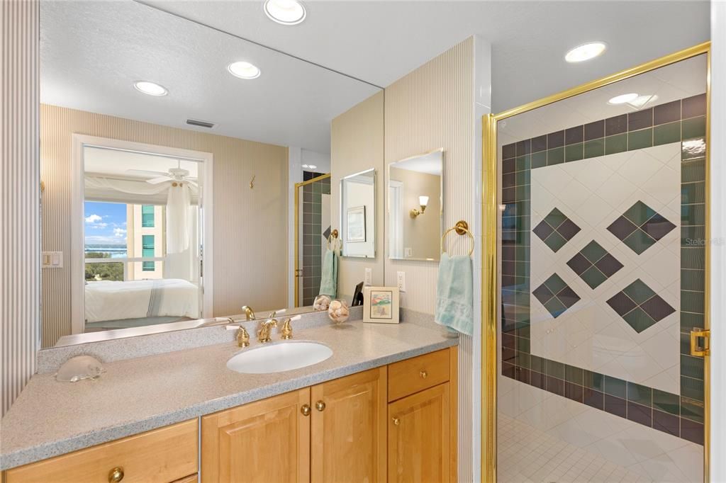 В аренду: $8,000 (2 спален, 2 ванн, 1952 Квадратных фут)