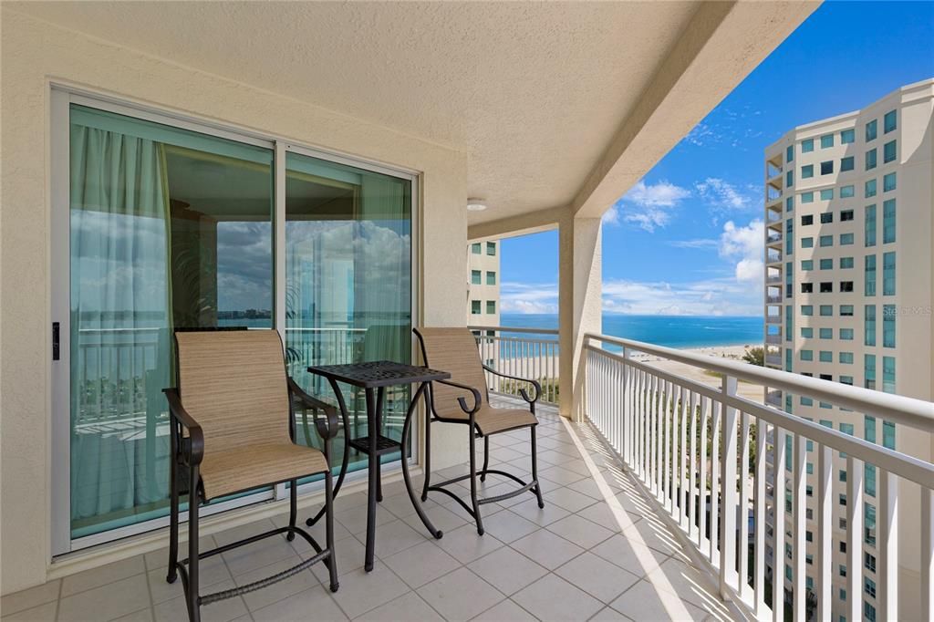 В аренду: $8,000 (2 спален, 2 ванн, 1952 Квадратных фут)