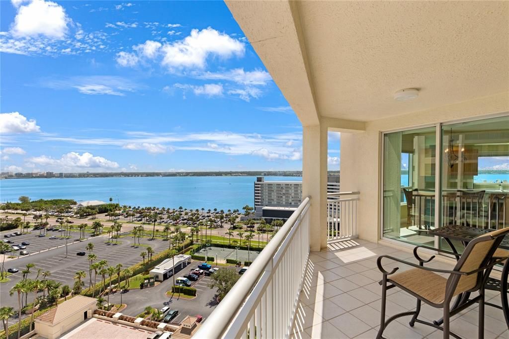 В аренду: $8,000 (2 спален, 2 ванн, 1952 Квадратных фут)