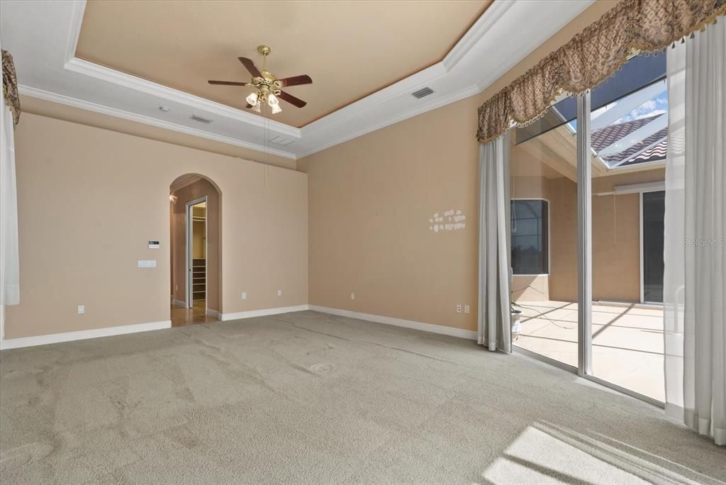 Под контрактом: $1,150,000 (3 спален, 3 ванн, 3828 Квадратных фут)