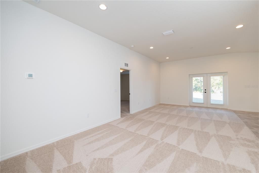 Active With Contract: $306,480 (3 beds, 2 baths, 1447 Square Feet)
