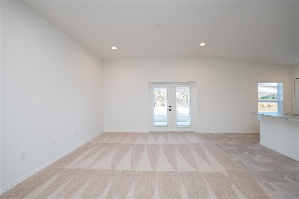 Active With Contract: $306,480 (3 beds, 2 baths, 1447 Square Feet)