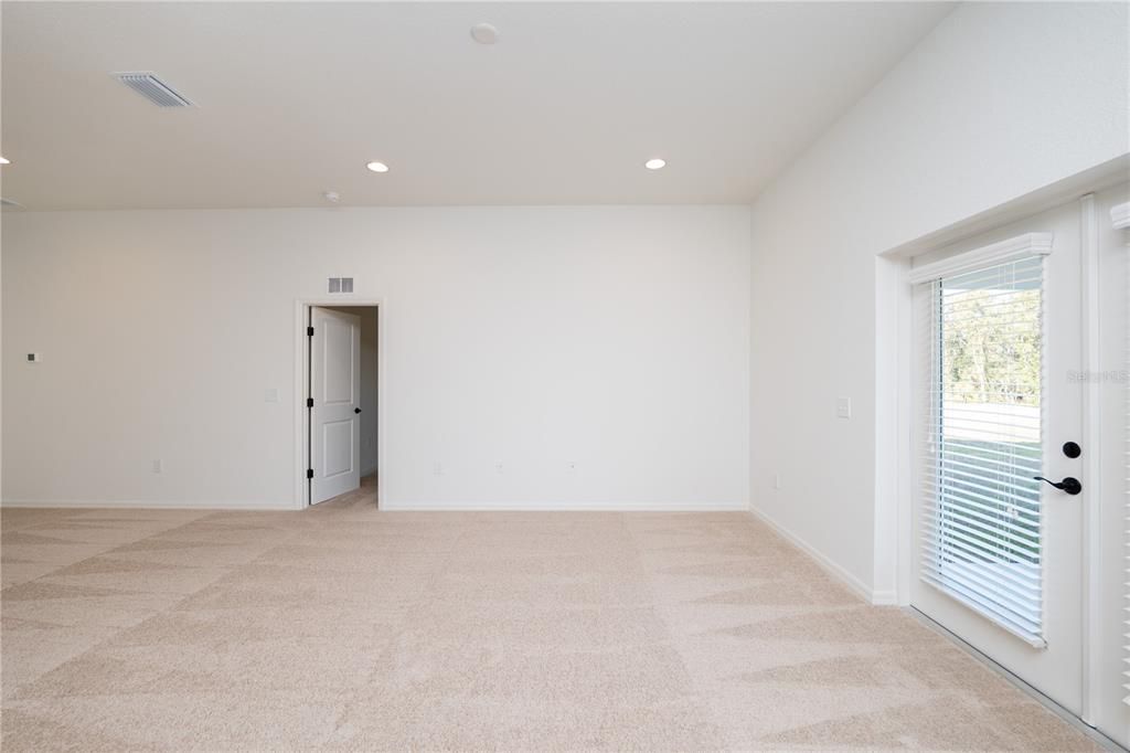 Active With Contract: $306,480 (3 beds, 2 baths, 1447 Square Feet)