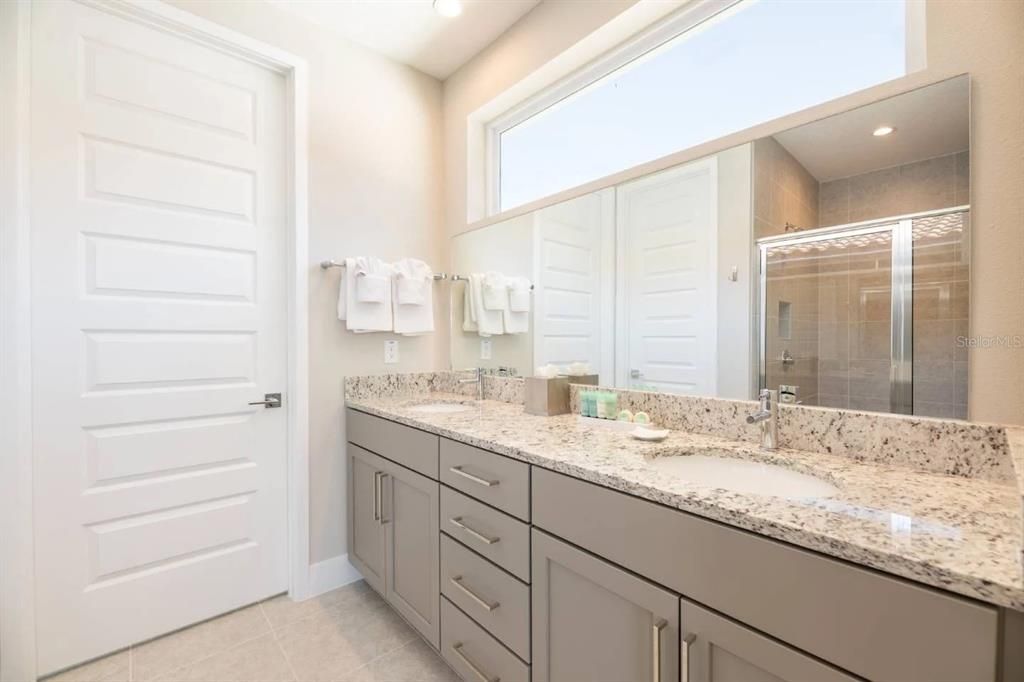 For Sale: $2,795,000 (7 beds, 7 baths, 5944 Square Feet)