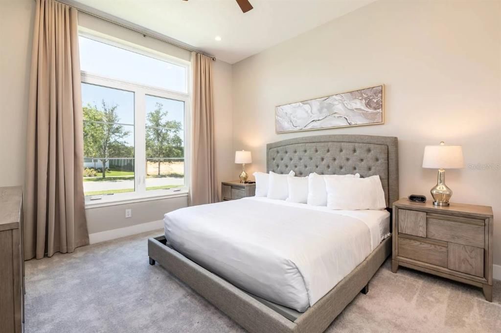 For Sale: $2,795,000 (7 beds, 7 baths, 5944 Square Feet)