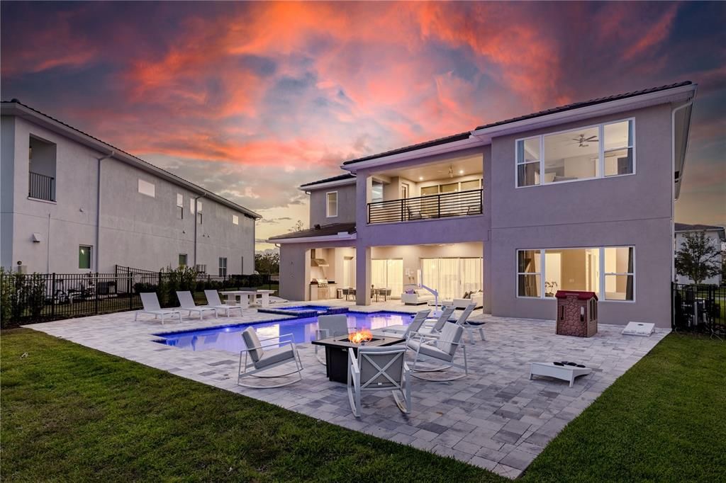 For Sale: $2,795,000 (7 beds, 7 baths, 5944 Square Feet)