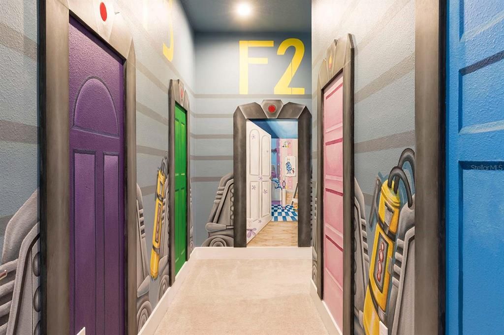 For Sale: $2,795,000 (7 beds, 7 baths, 5944 Square Feet)