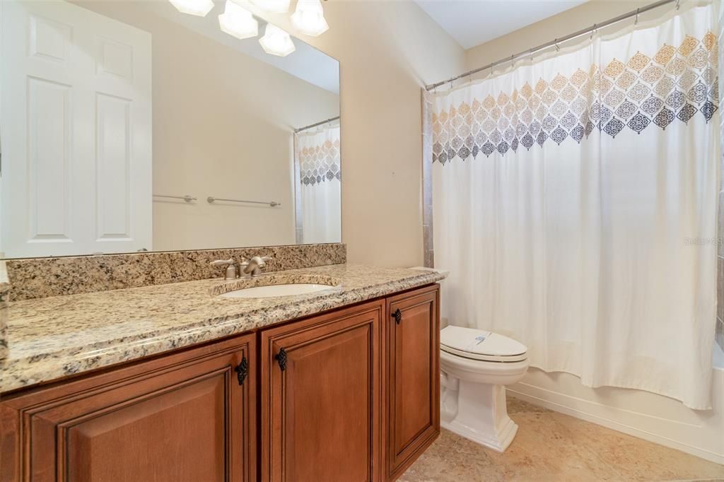 En Venta: $925,000 (4 camas, 3 baños, 3451 Pies cuadrados)