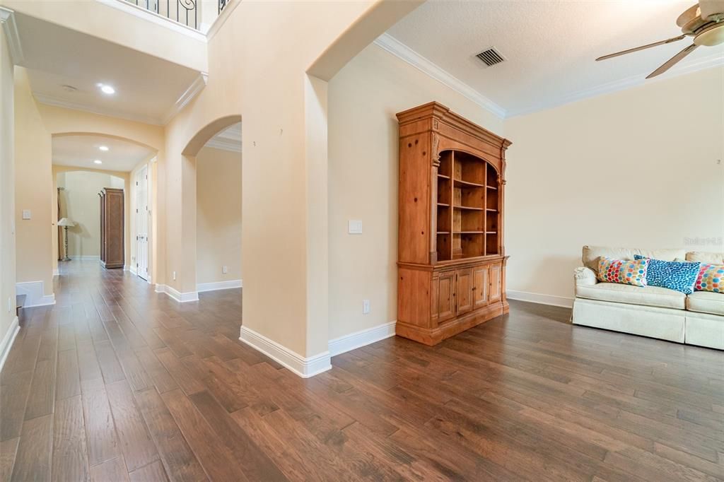 En Venta: $925,000 (4 camas, 3 baños, 3451 Pies cuadrados)