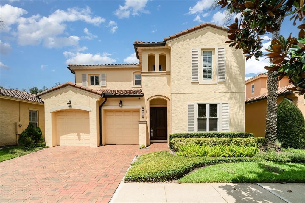 En Venta: $925,000 (4 camas, 3 baños, 3451 Pies cuadrados)