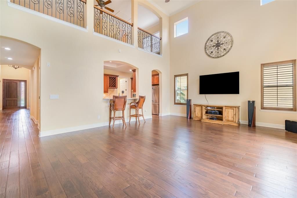 En Venta: $925,000 (4 camas, 3 baños, 3451 Pies cuadrados)