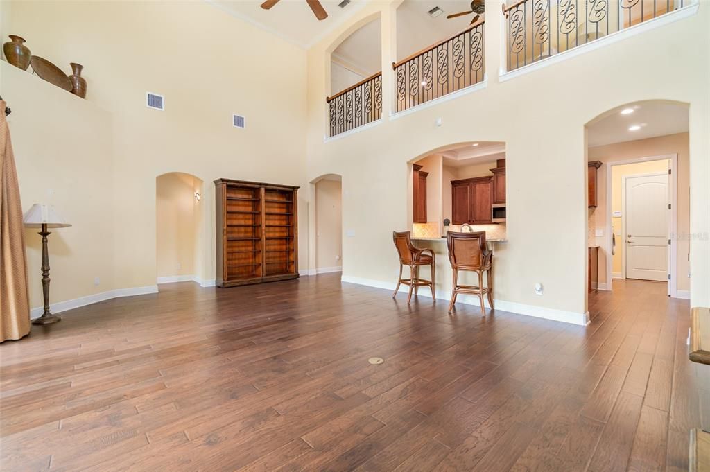 En Venta: $925,000 (4 camas, 3 baños, 3451 Pies cuadrados)