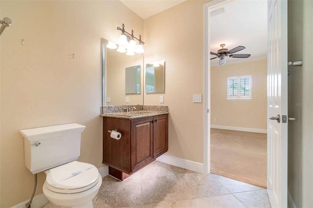 En Venta: $925,000 (4 camas, 3 baños, 3451 Pies cuadrados)