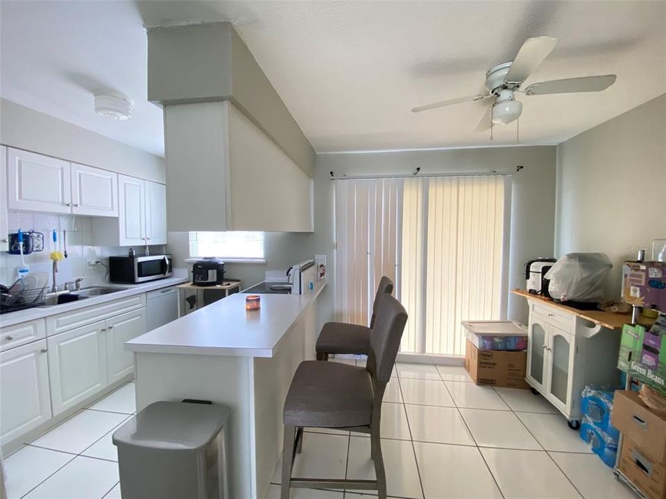 Activo con contrato: $115,000 (1 camas, 1 baños, 777 Pies cuadrados)