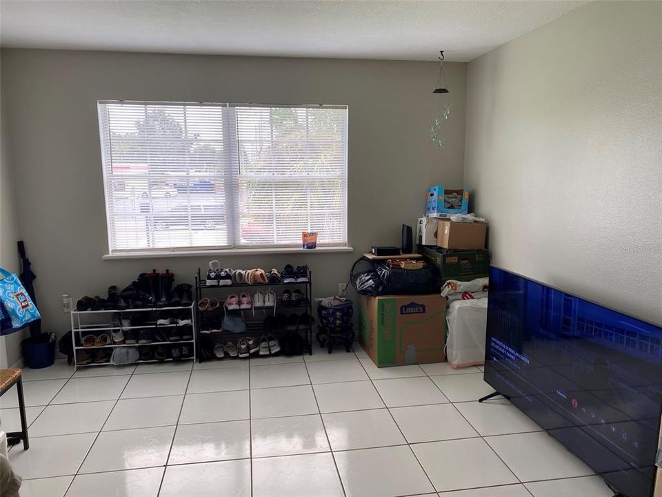 Activo con contrato: $115,000 (1 camas, 1 baños, 777 Pies cuadrados)