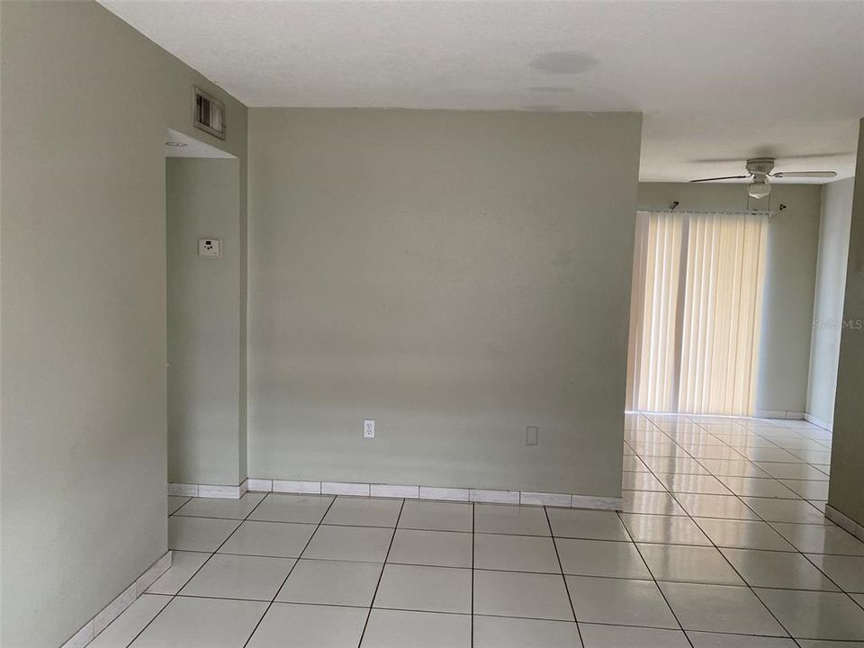 Activo con contrato: $115,000 (1 camas, 1 baños, 777 Pies cuadrados)