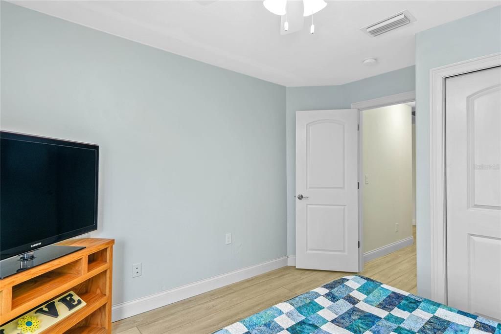 En Venta: $824,900 (3 camas, 2 baños, 2088 Pies cuadrados)